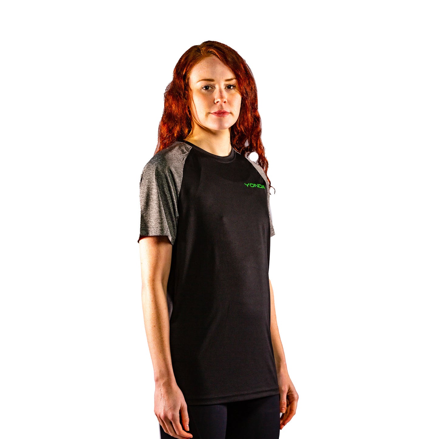 Performance tee shirt female3